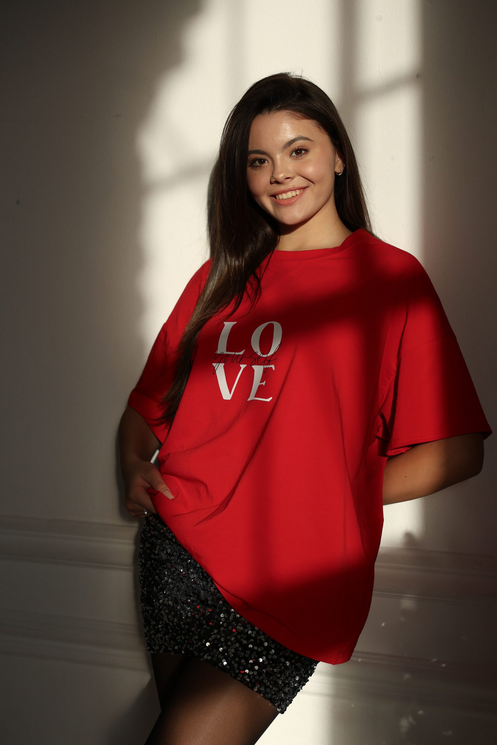 Футболка для дівчинки підліткова TINY LOOK Love червона - Зображення 3