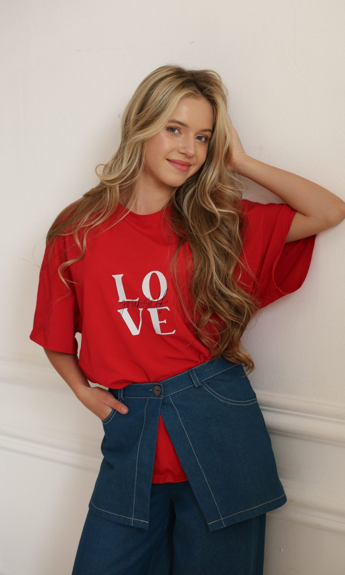 Футболка для дівчинки підліткова TINY LOOK Love червона