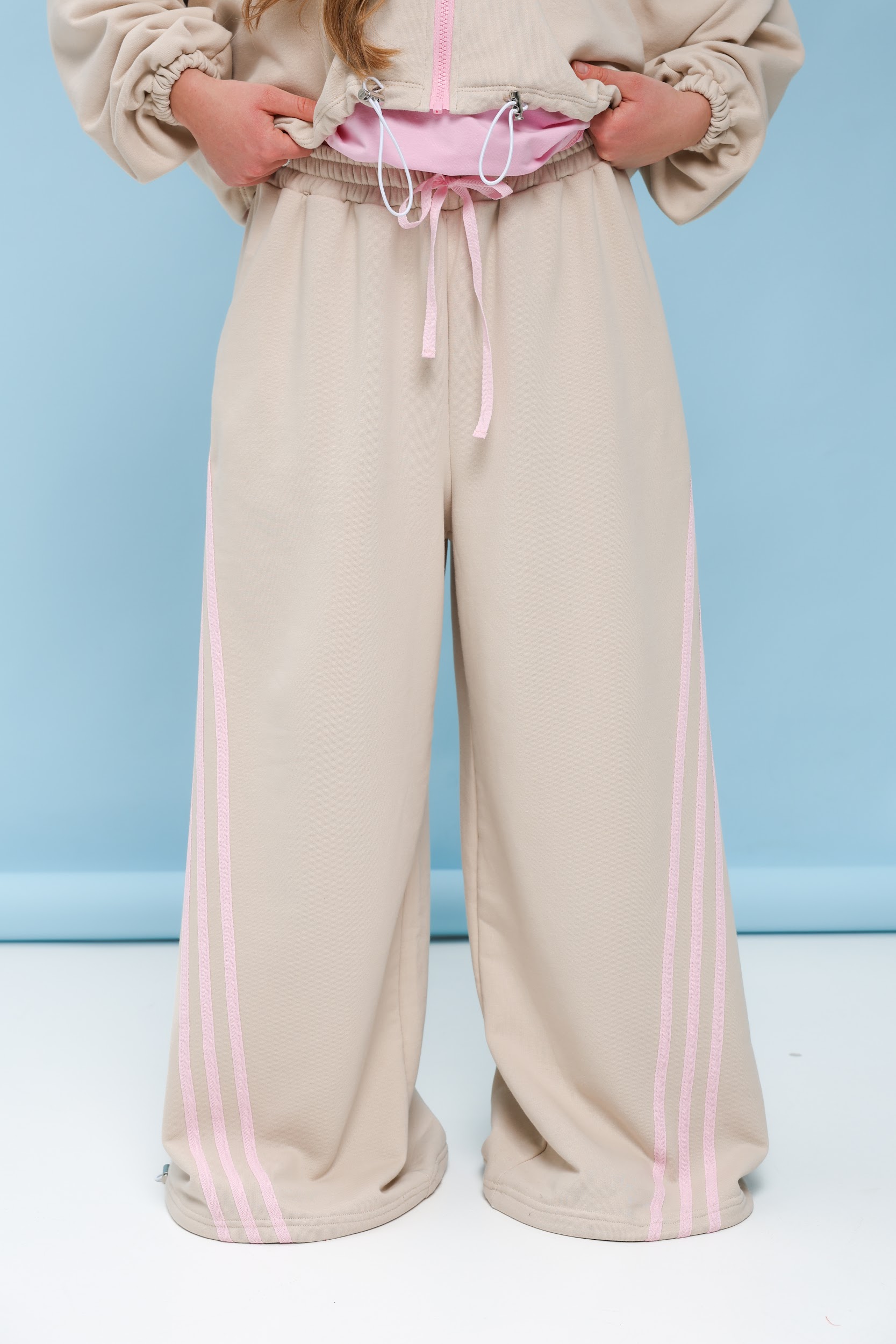 Штани широкі підліткові TINY LOOK з V-подібним кантом бежеві