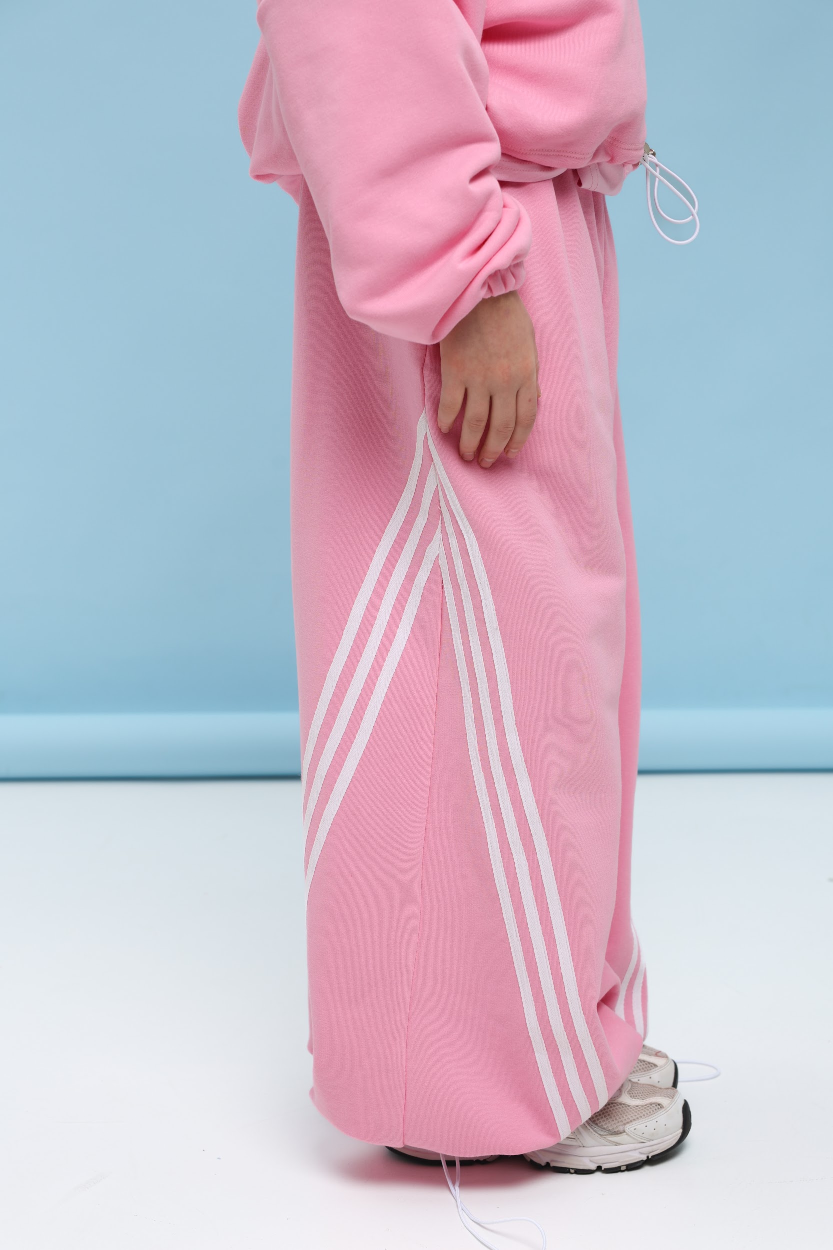 Штани широкі підліткові TINY LOOK з V-подібним кантом рожеві - Зображення 3