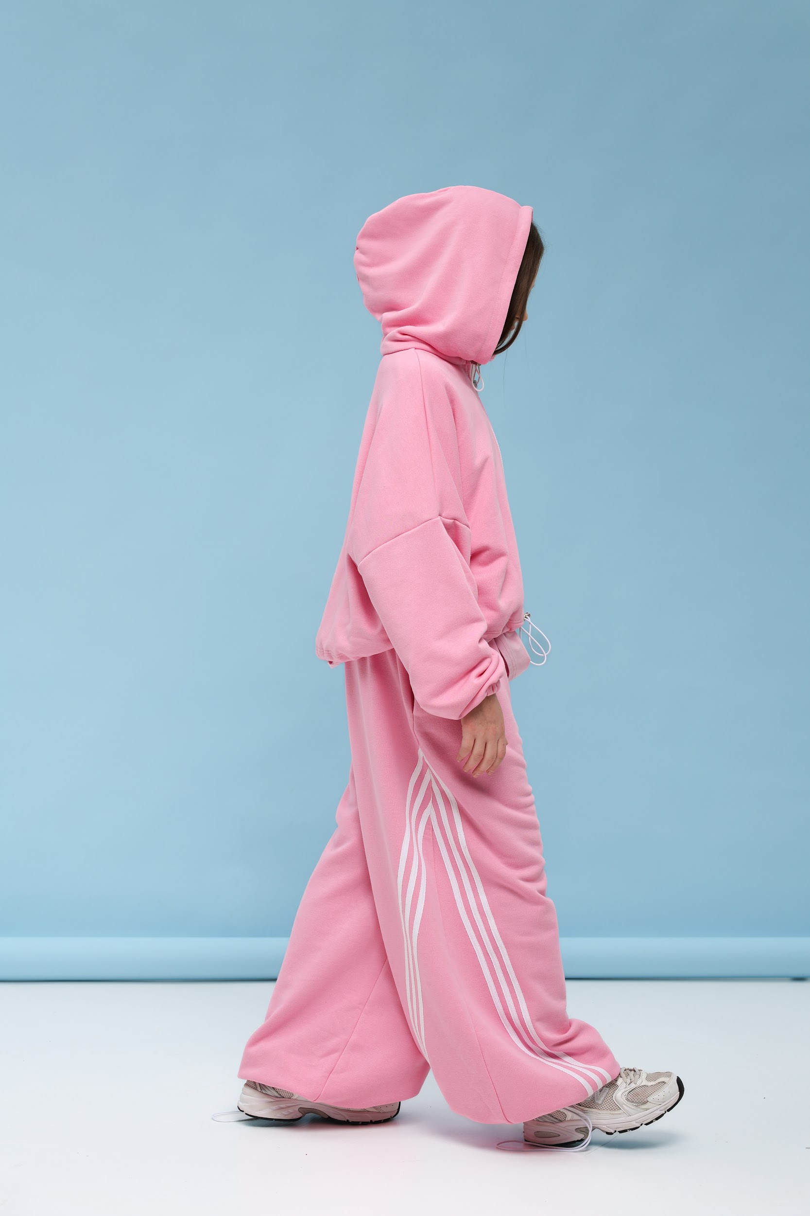 Штани широкі підліткові TINY LOOK з V-подібним кантом рожеві - Зображення 4