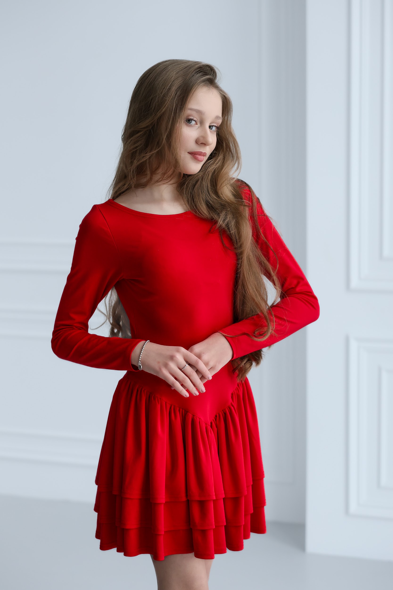 Сукня трикотажна підліткова TINY LOOK з рюшами червона - Зображення 4