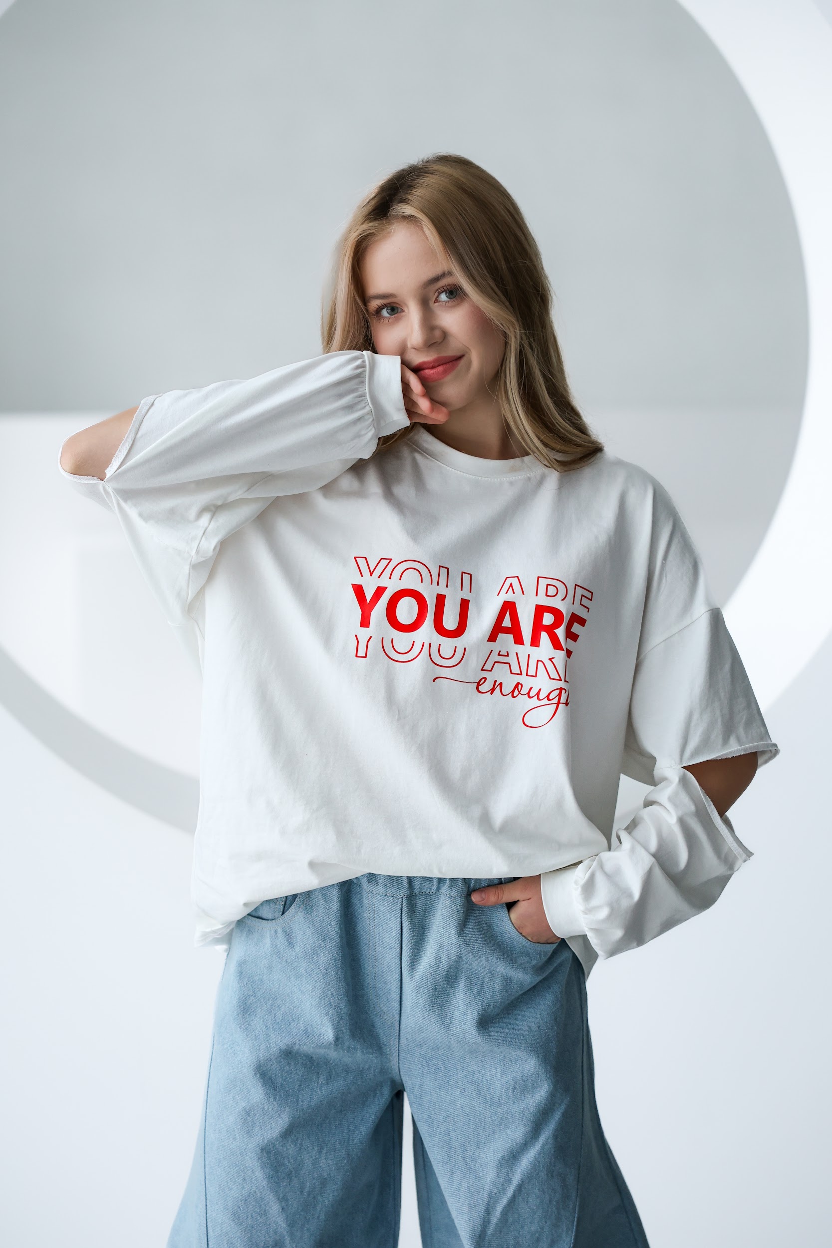 Футболка оверсайз TINY LOOK You Are Enough з подовженими рукавами біла - Зображення 5