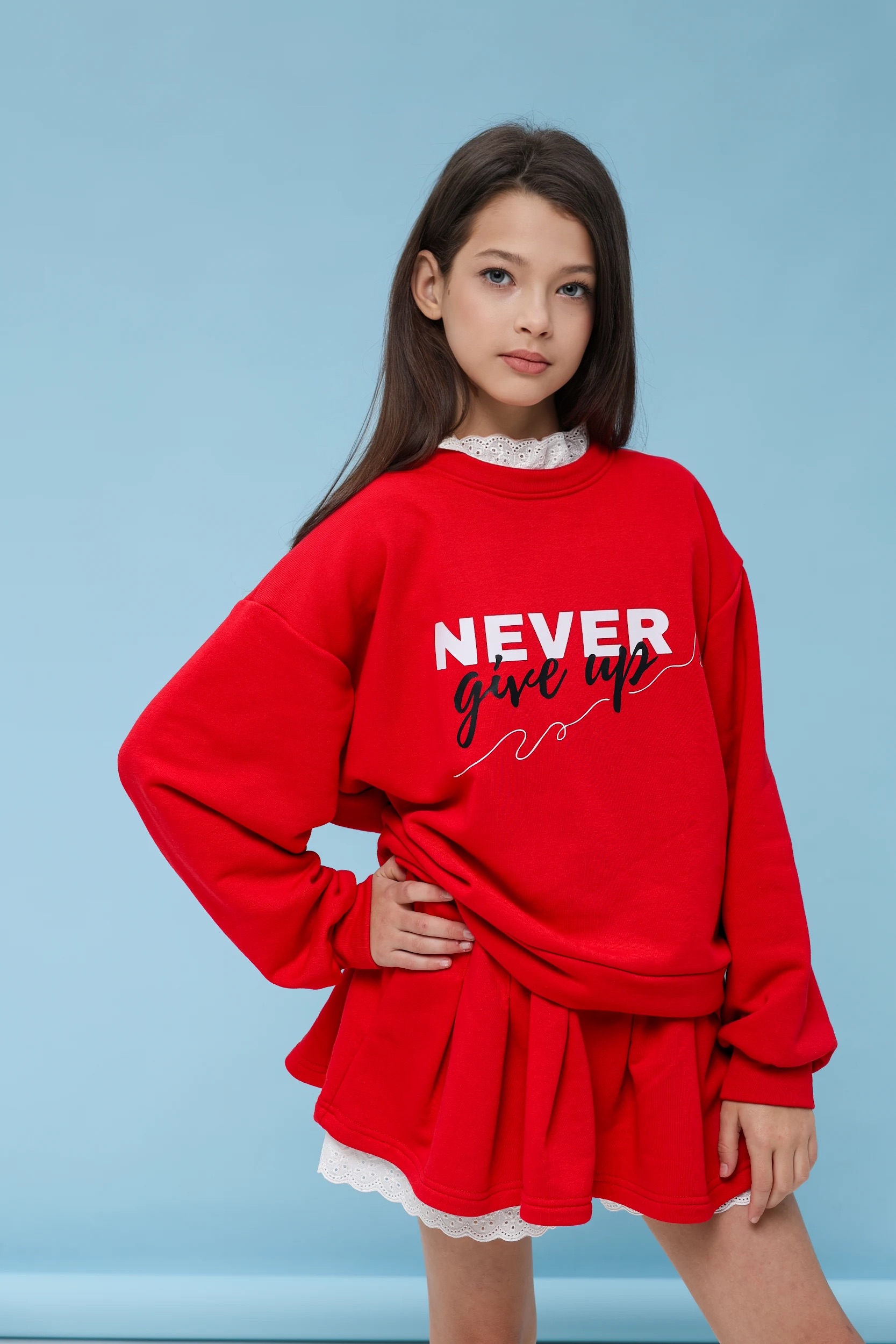 Підлітковий трикотажний костюм TINY LOOK зі спідницею та мереживом червоний - Зображення 5