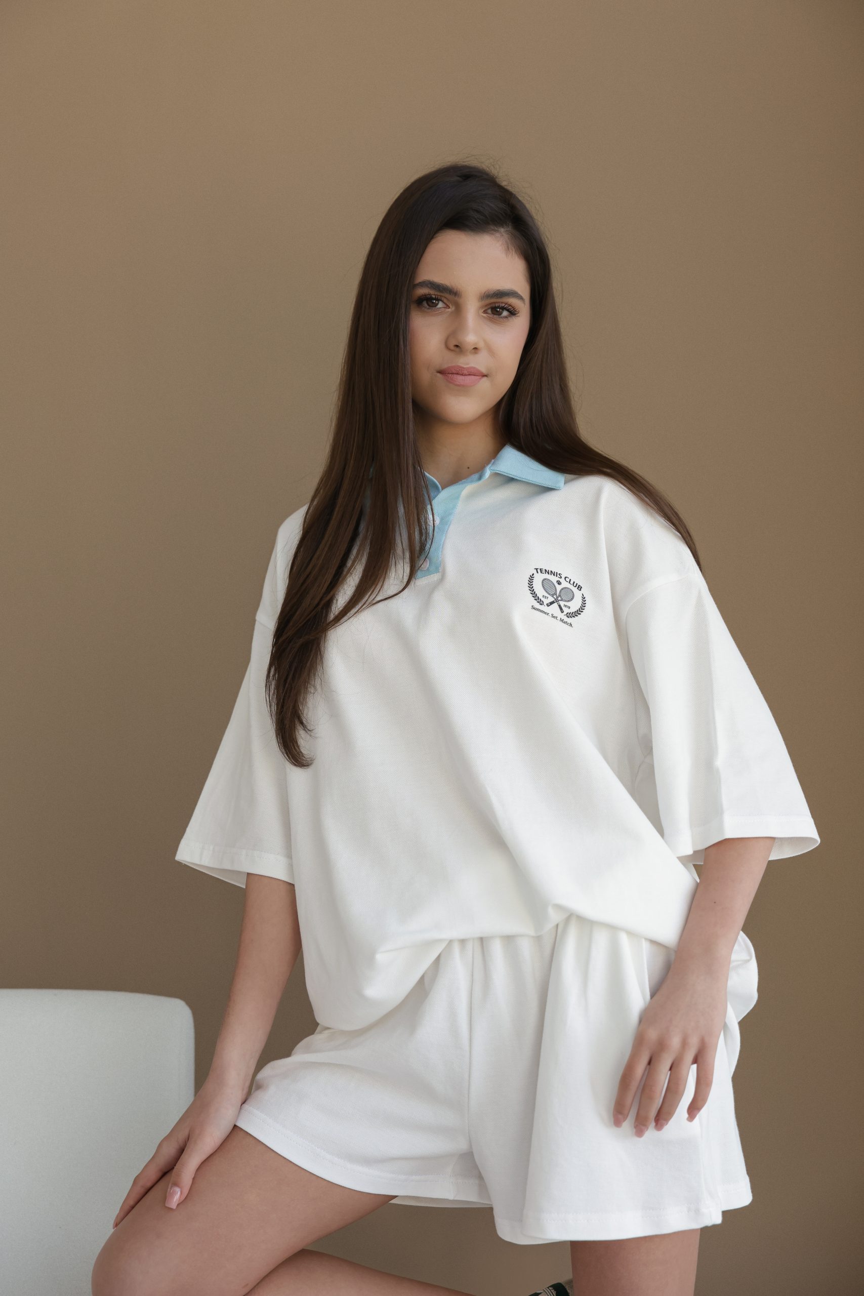 Костюм літній для дівчинки TINY LOOK Tennis Club молочний (футболка-поло та шорти)