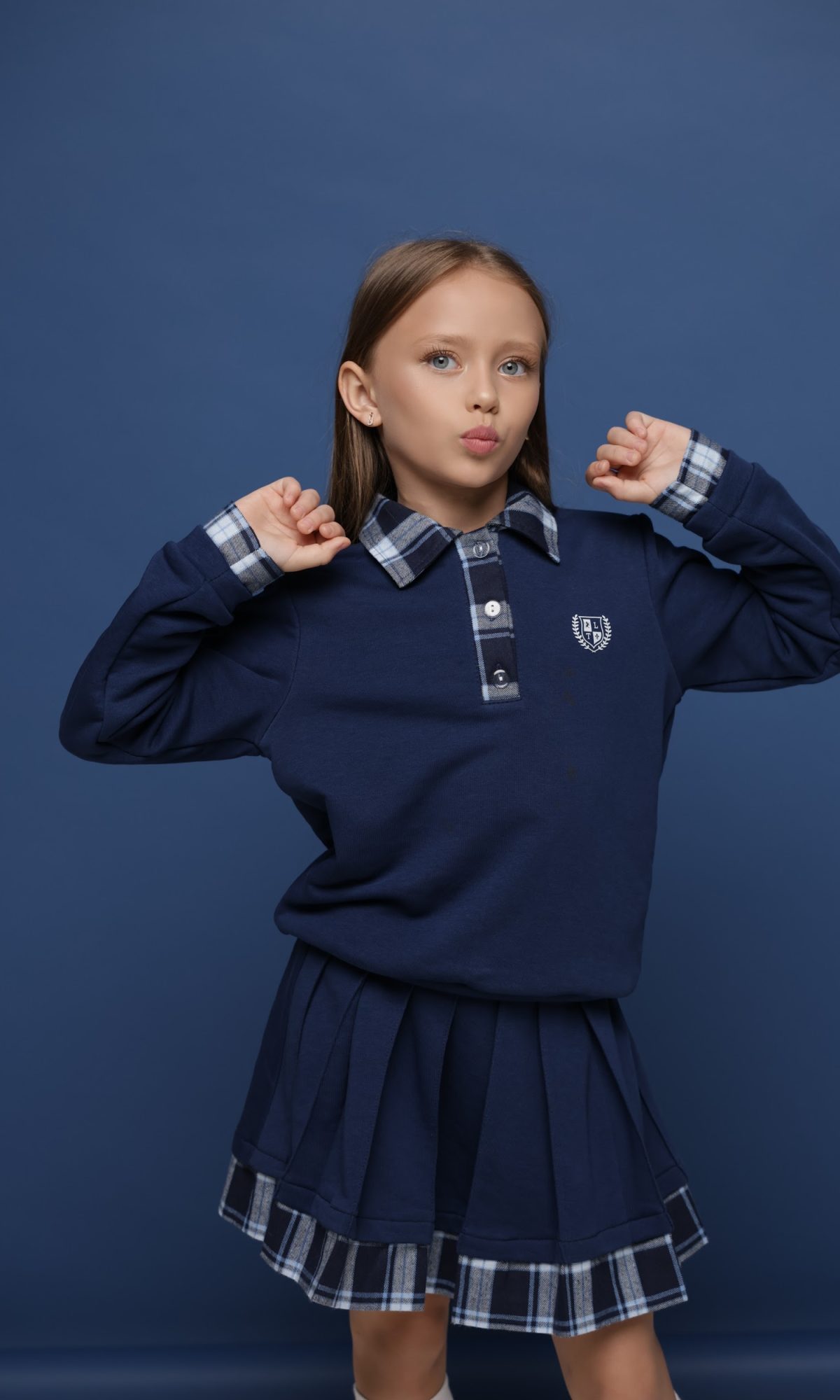 Костюм трикотажний для дівчинки TINY LOOK School синій з худі та спідницею-шортами