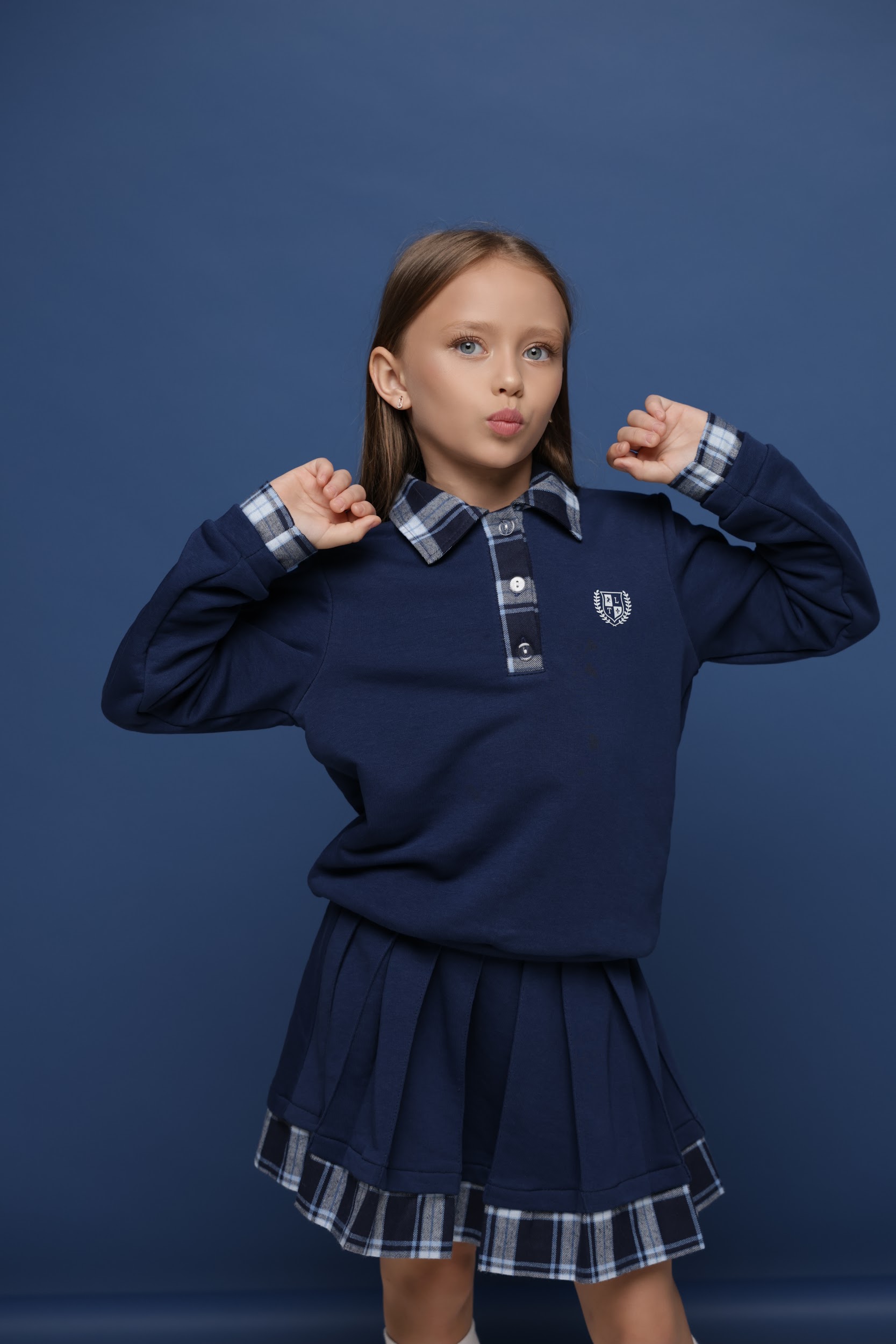 Костюм трикотажний для дівчинки TINY LOOK School синій з худі та спідницею-шортами