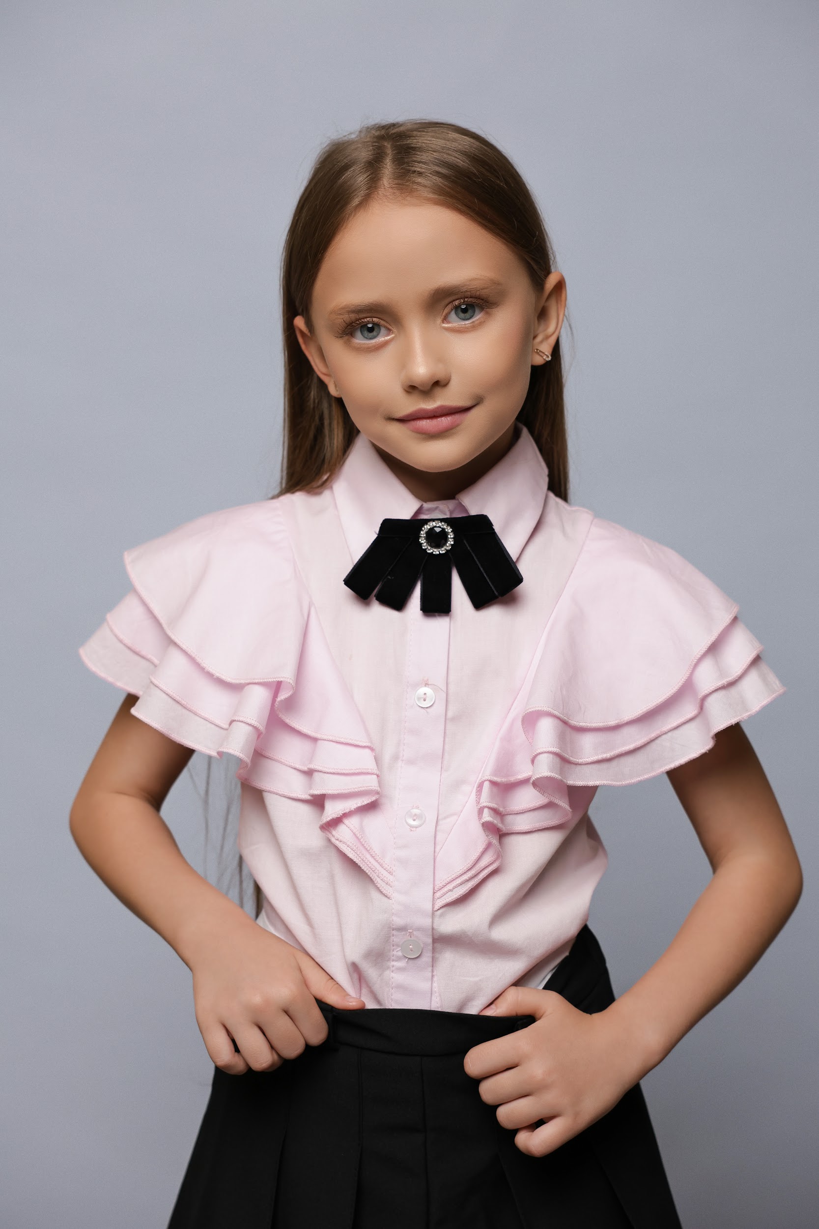 Повітряна блузка для дівчинки TINY LOOK рожева з каскадними рюшами